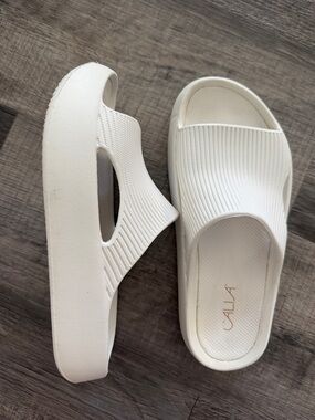 Calia White Slip-On Comfort Sandals for Women 7